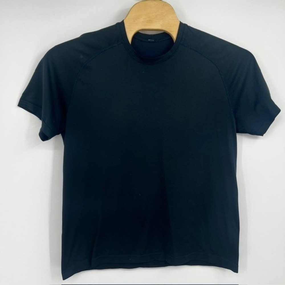 Lululemon Men's XL Metal Vent Tech Short Sleeve Navy Blue Active T-Shirt